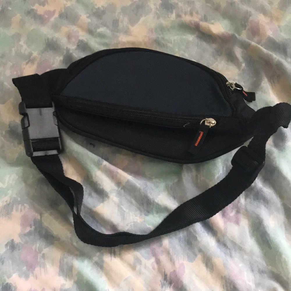 Fanny pack - Picture 3 of 3